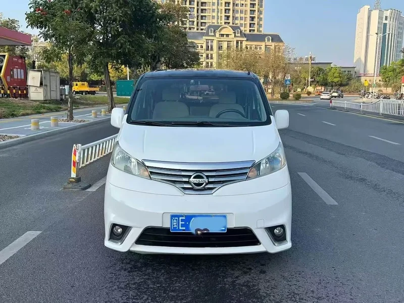 Nissan NV200 — фото 1