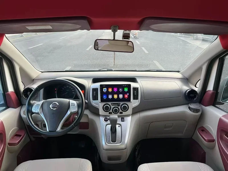 Nissan NV200 — фото 6