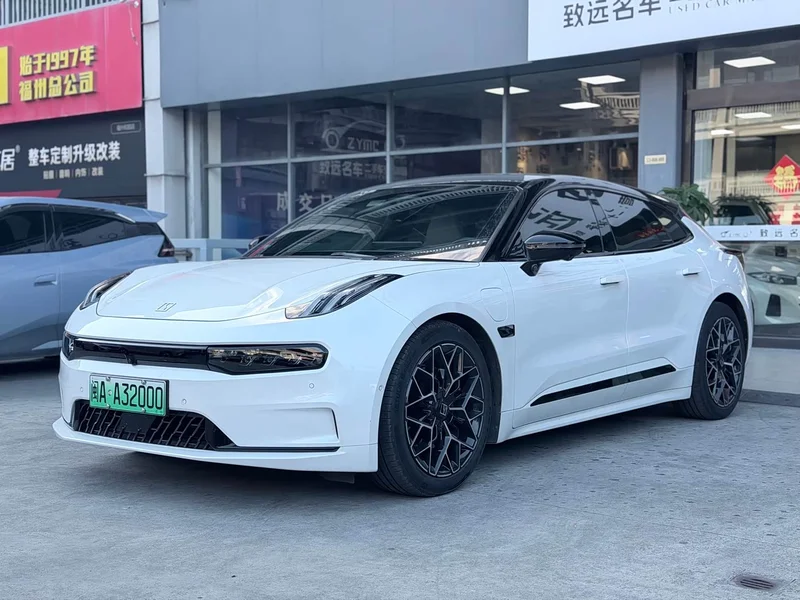 Zeekr 001
