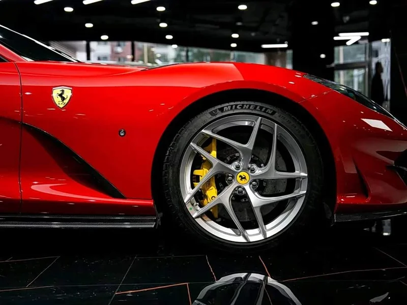 Ferrari 812 — фото 2