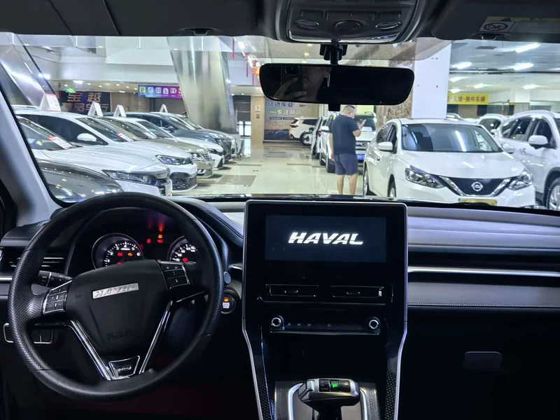 Haval M6 — фото 5