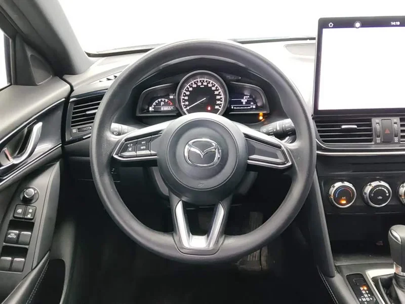 Mazda CX-4 — фото 15