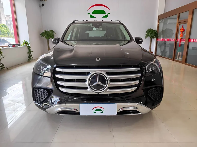 Mercedes-Benz GLS — фото 1