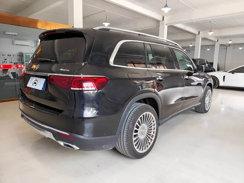 Mercedes-Benz GLS — фото 6