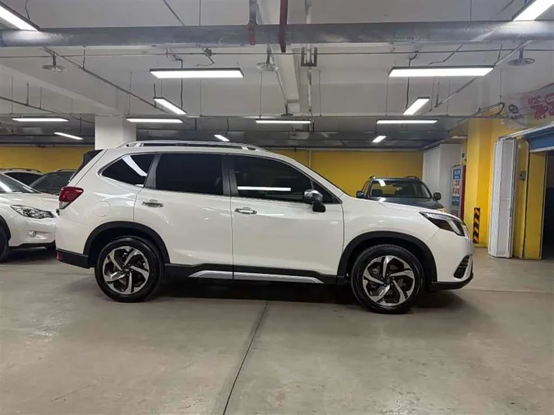 Subaru Forester — фото 5