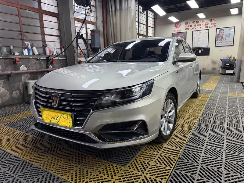 Roewe i6 New Energy — фото 1