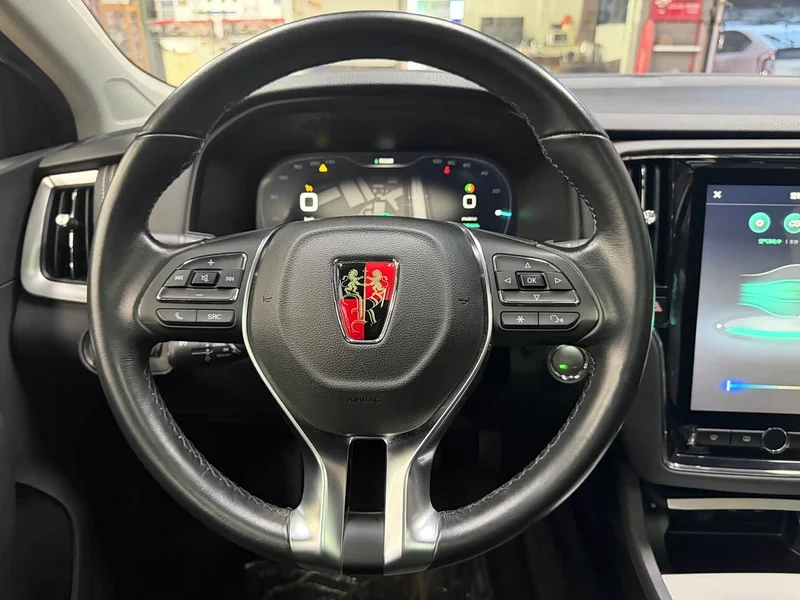 Roewe i6 New Energy — фото 11