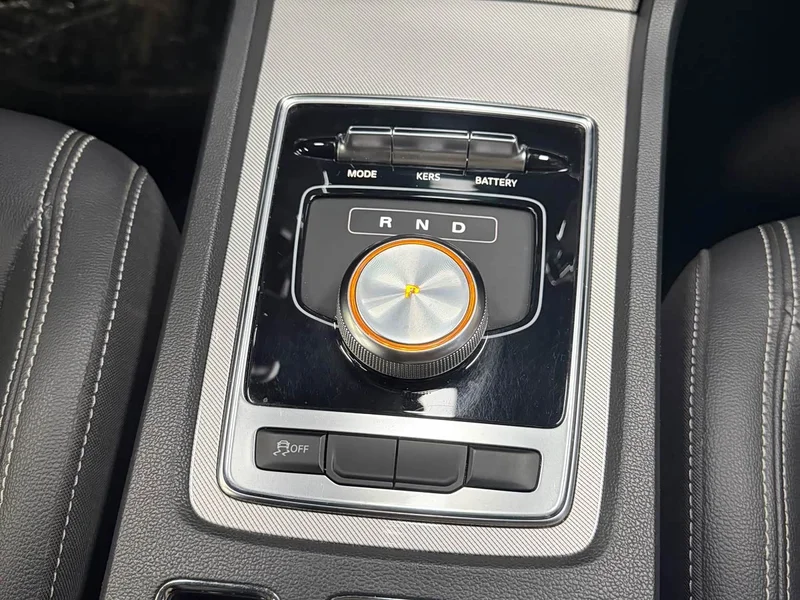 Roewe i6 New Energy — фото 17