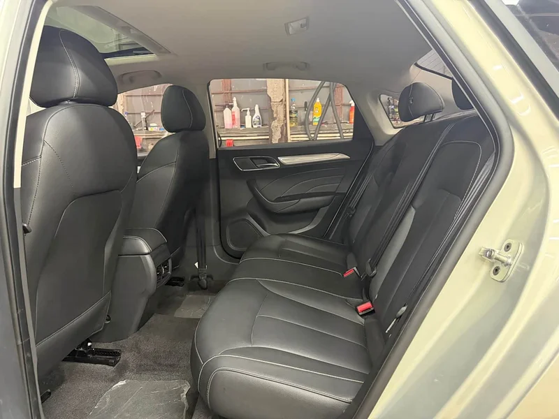 Roewe i6 New Energy — фото 30