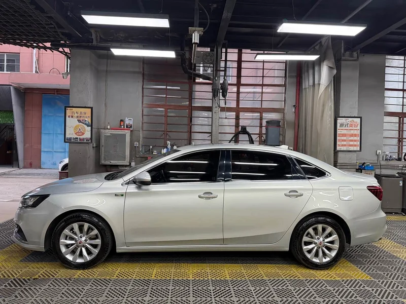 Roewe i6 New Energy — фото 3