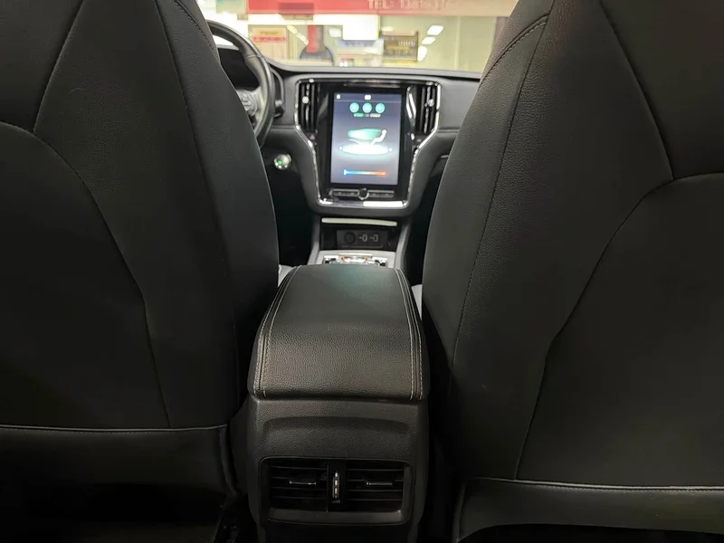 Roewe i6 New Energy — фото 33