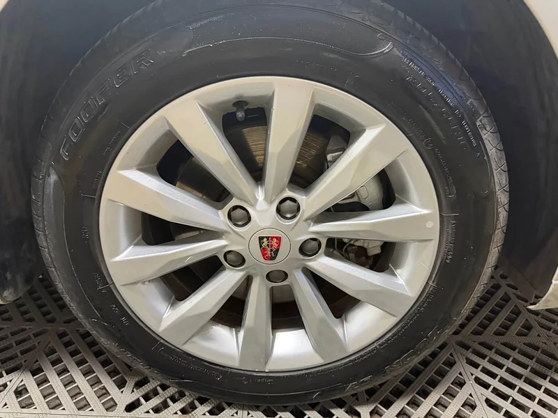Roewe i6 New Energy — фото 35