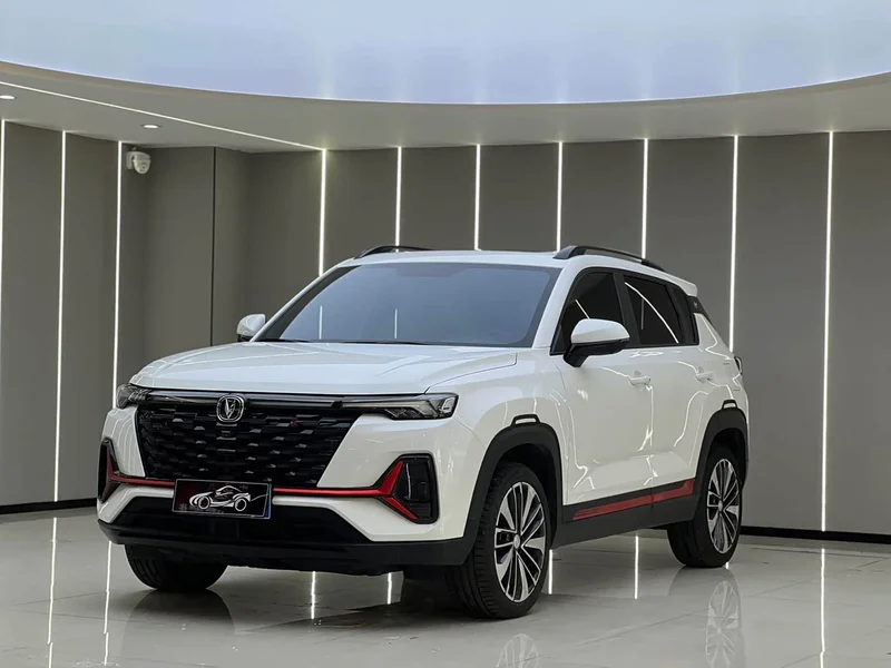Changan CS35PLUS — фото 1
