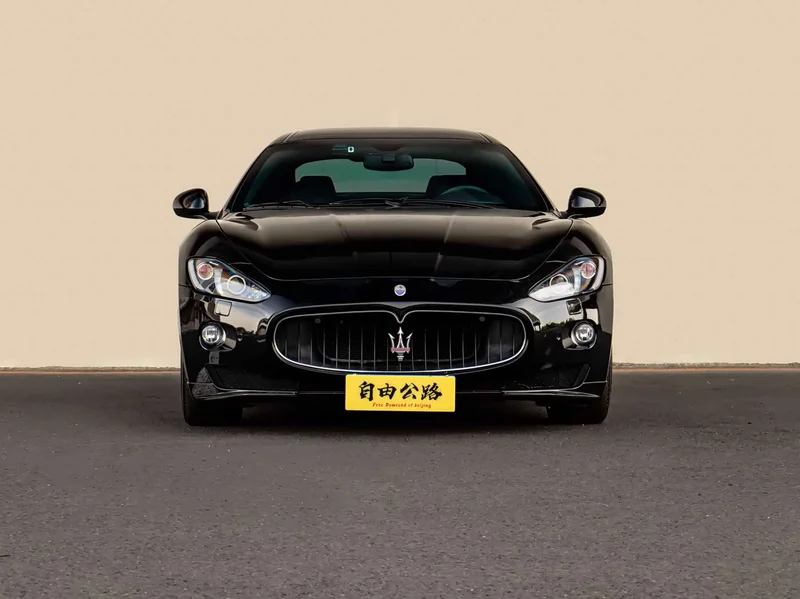 Maserati GranTurismo — фото 2
