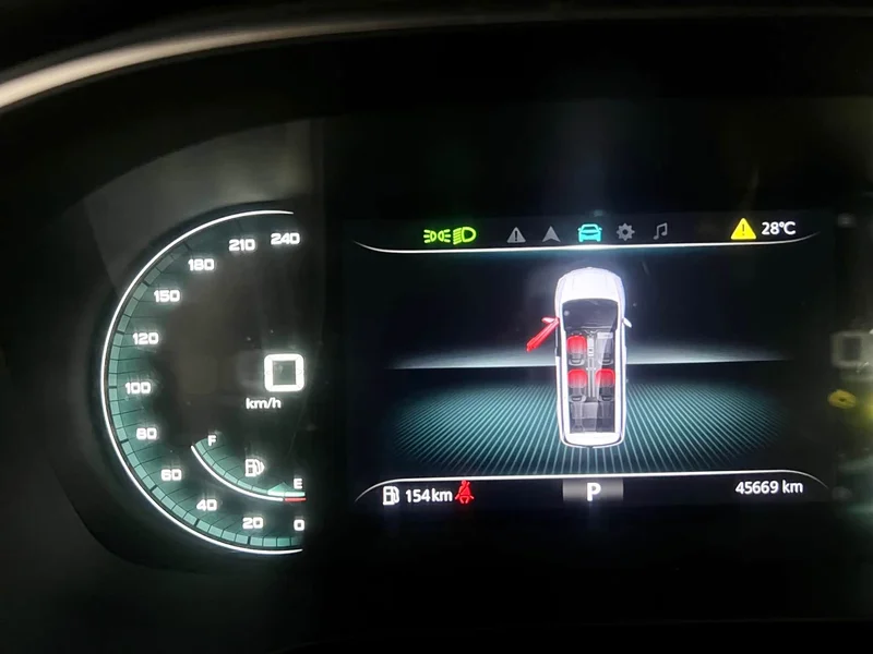 Roewe iMAX8 — фото 13
