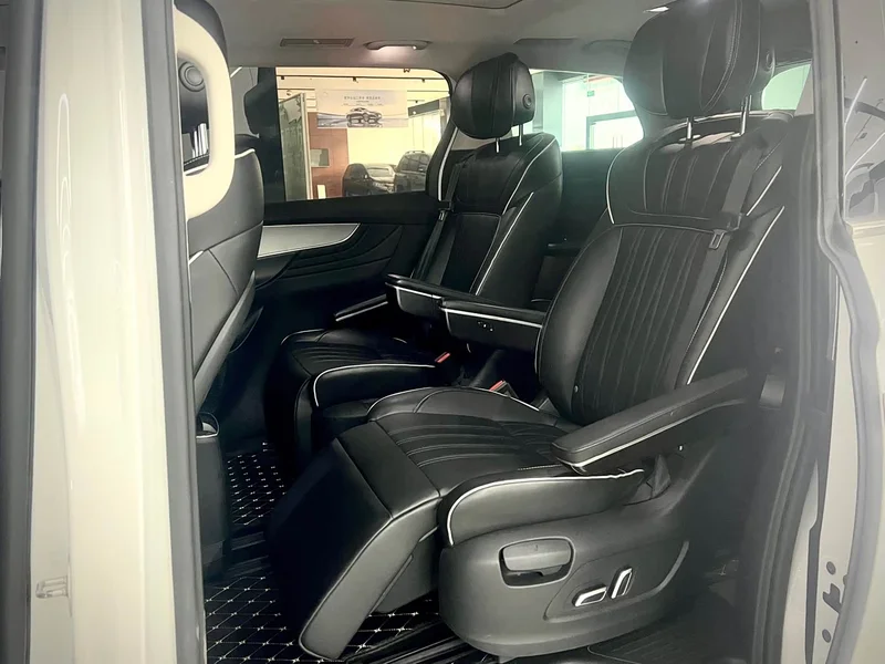 Roewe iMAX8 — фото 15