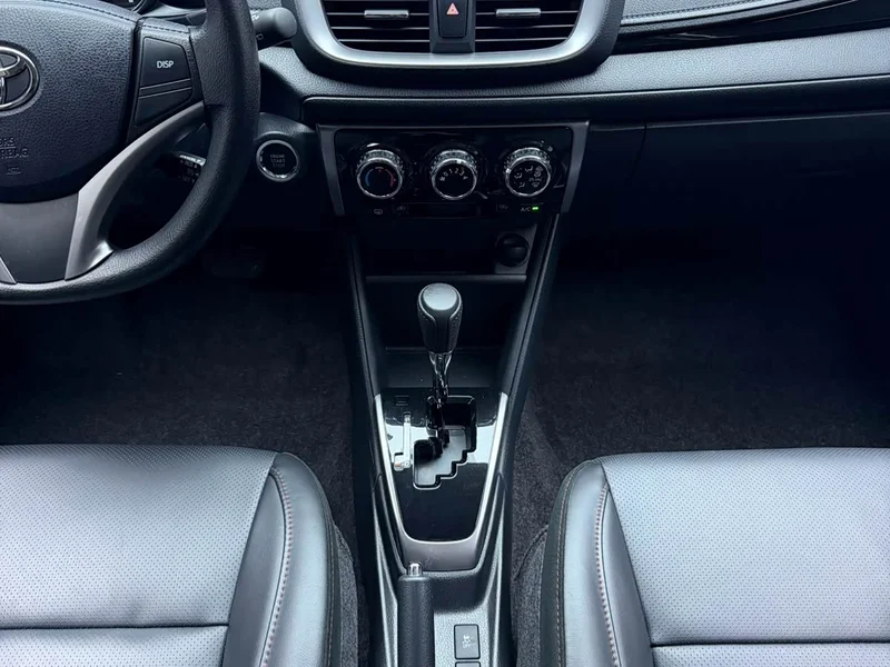 Toyota Yaris L — фото 17