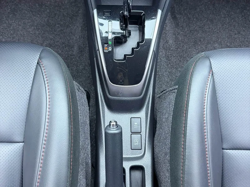 Toyota Yaris L — фото 9