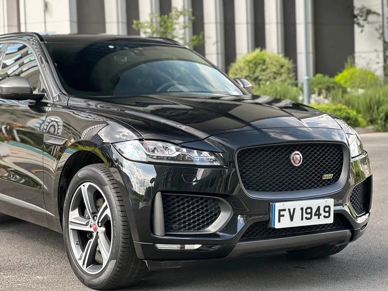 Jaguar F-PACE — фото 6