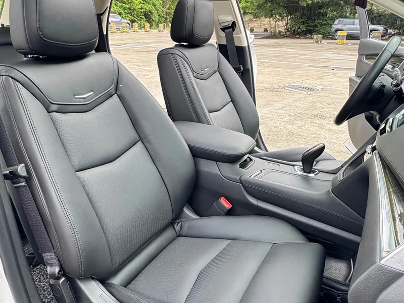 Cadillac XT5 — фото 11
