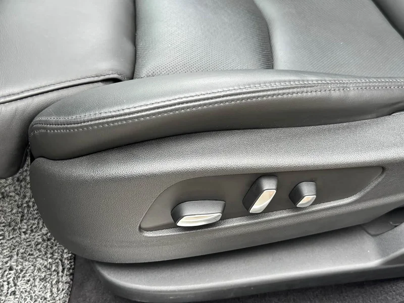 Cadillac XT5 — фото 16