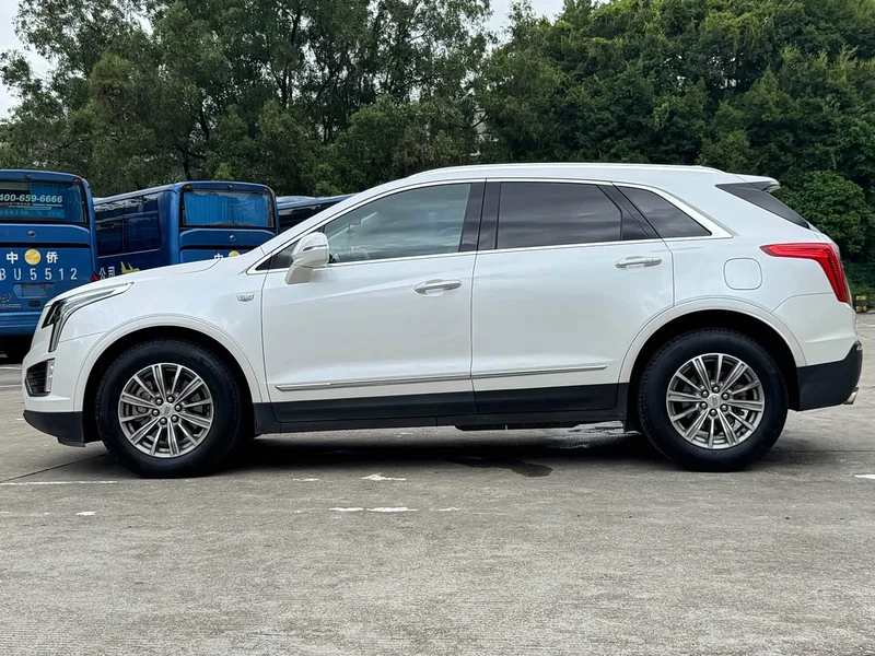 Cadillac XT5 — фото 5