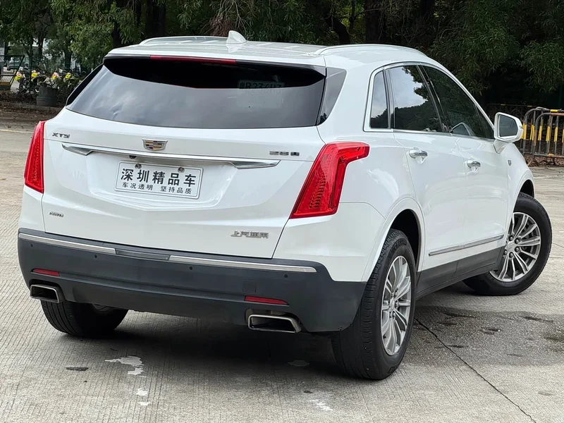 Cadillac XT5 — фото 6