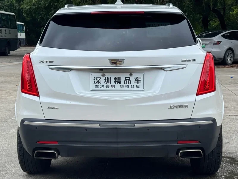 Cadillac XT5 — фото 7