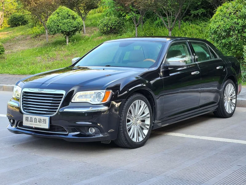 Chrysler 300C — фото 2