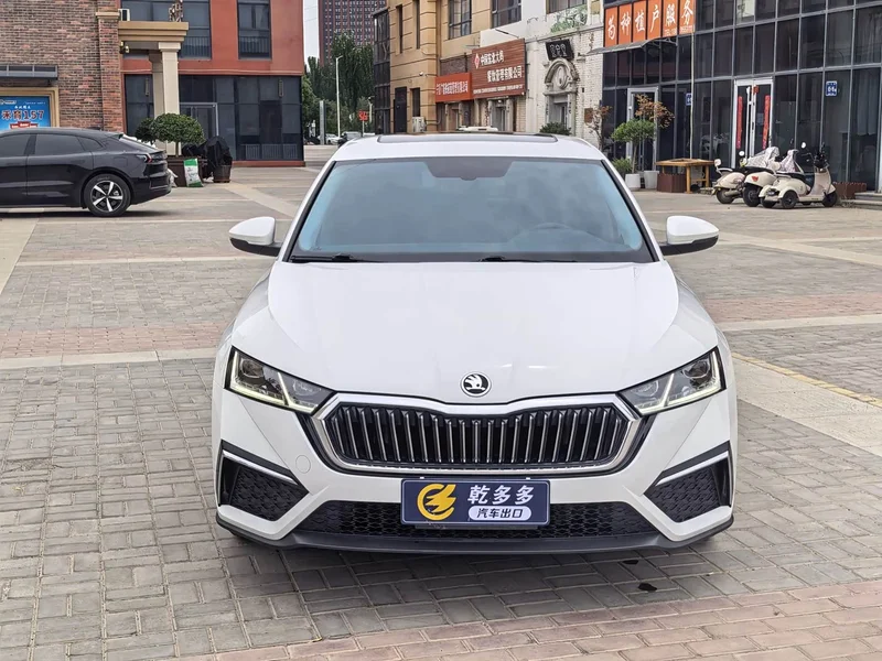 Volkswagen Octavia — фото 1