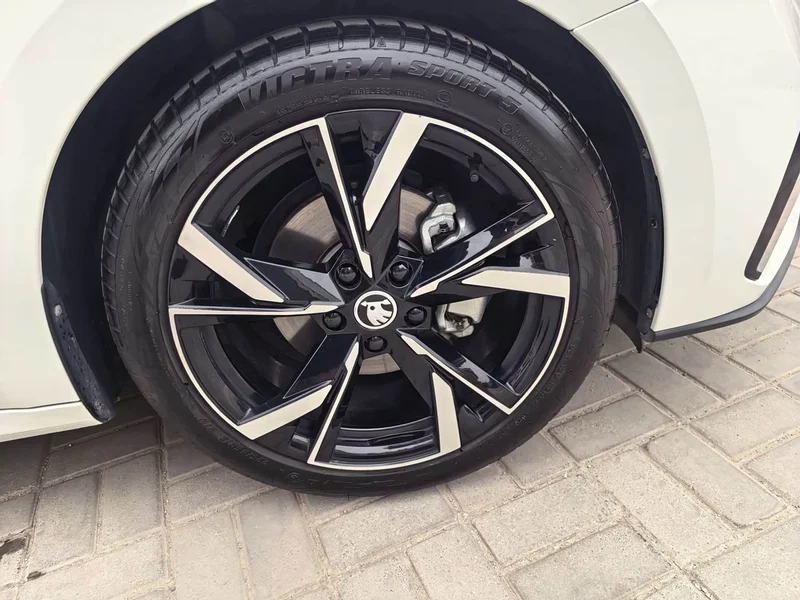 Volkswagen Octavia — фото 16