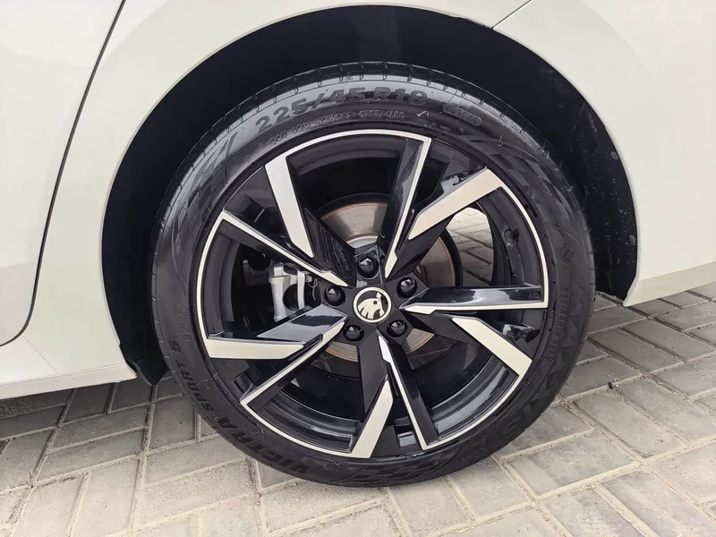 Volkswagen Octavia — фото 18