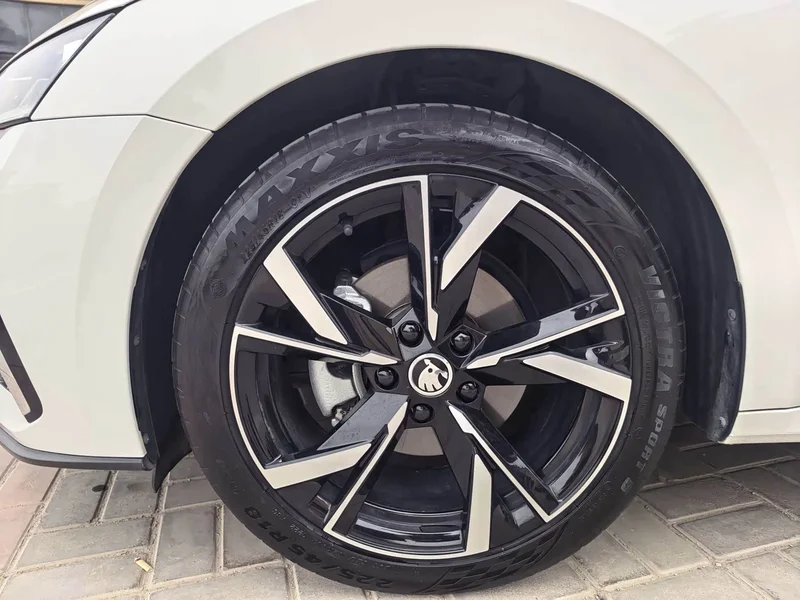 Volkswagen Octavia — фото 19