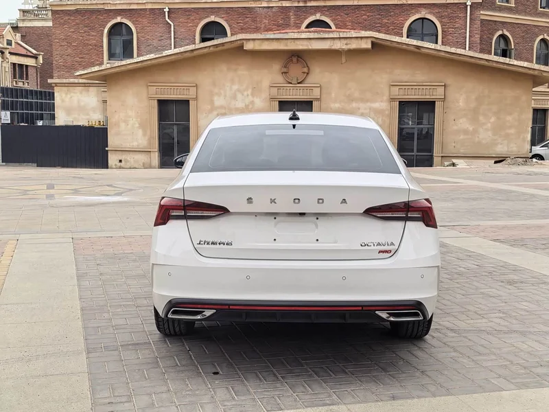 Volkswagen Octavia — фото 4