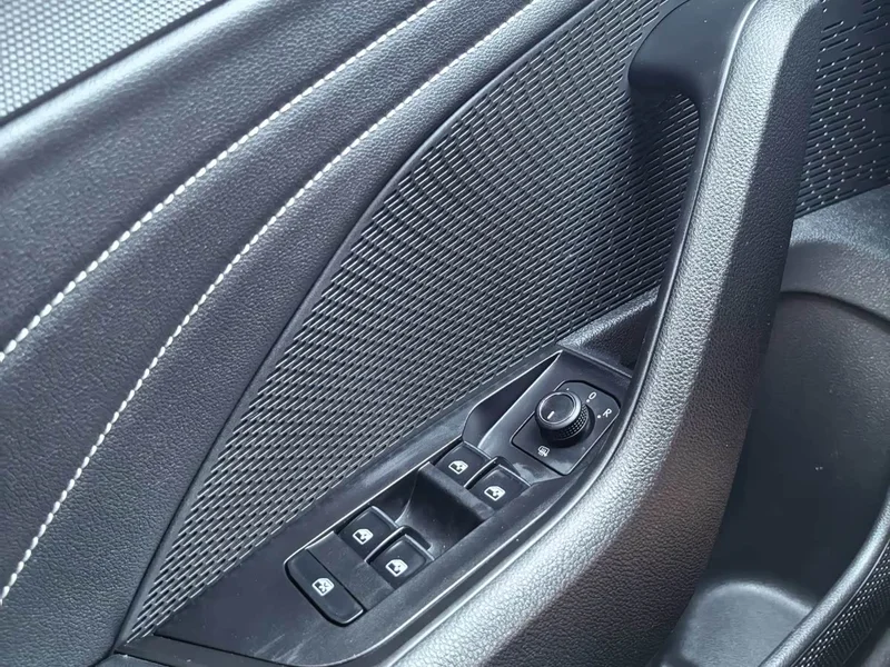 Volkswagen Octavia — фото 10