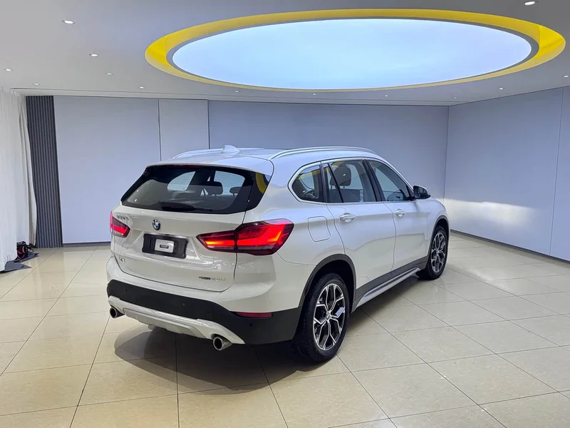 BMW X1 — фото 4