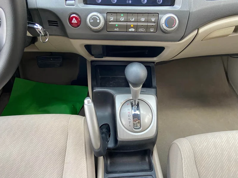 Honda Civic — фото 15