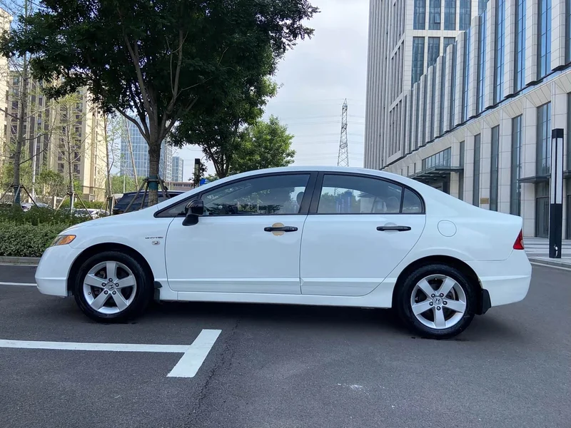 Honda Civic — фото 2