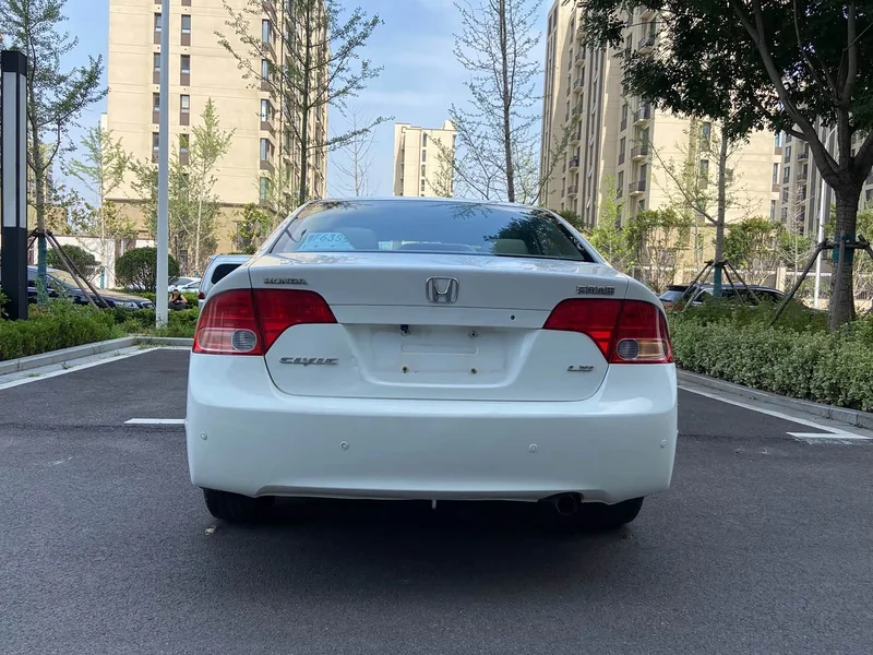 Honda Civic — фото 4