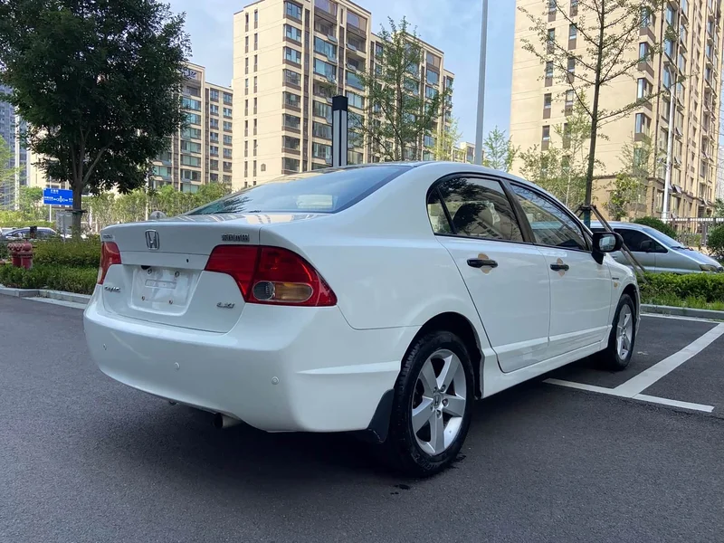 Honda Civic — фото 5