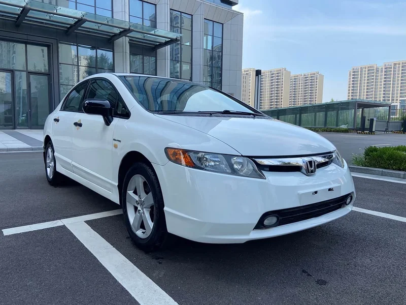 Honda Civic — фото 7