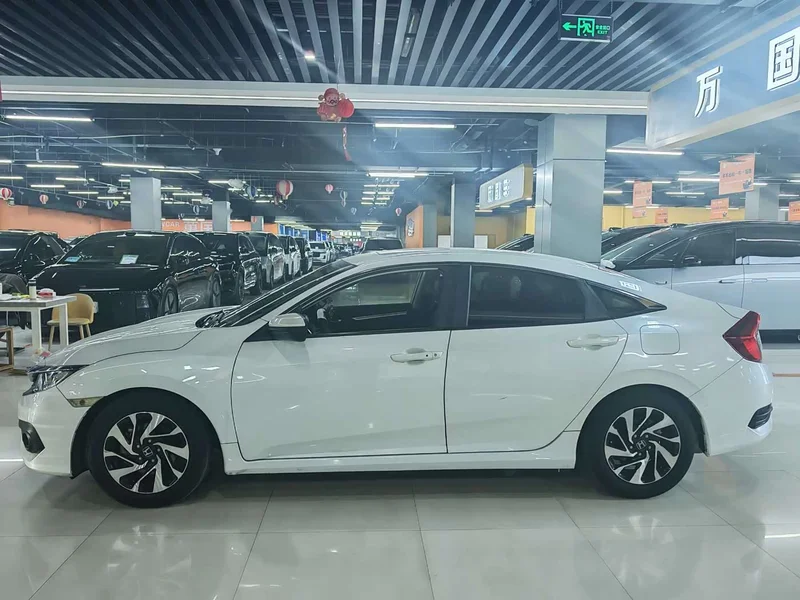 Honda Civic — фото 2
