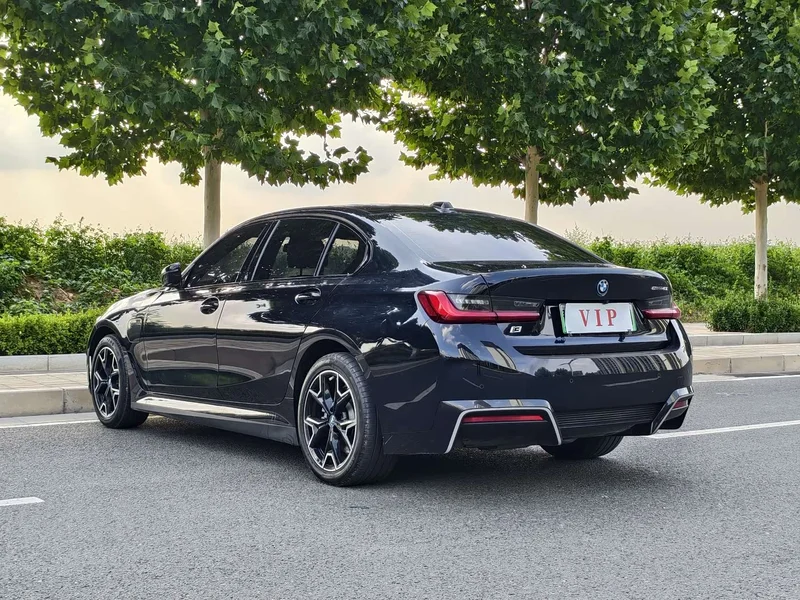 BMW i3 — фото 7