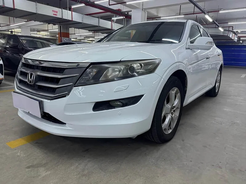 Honda Crosstour — фото 1