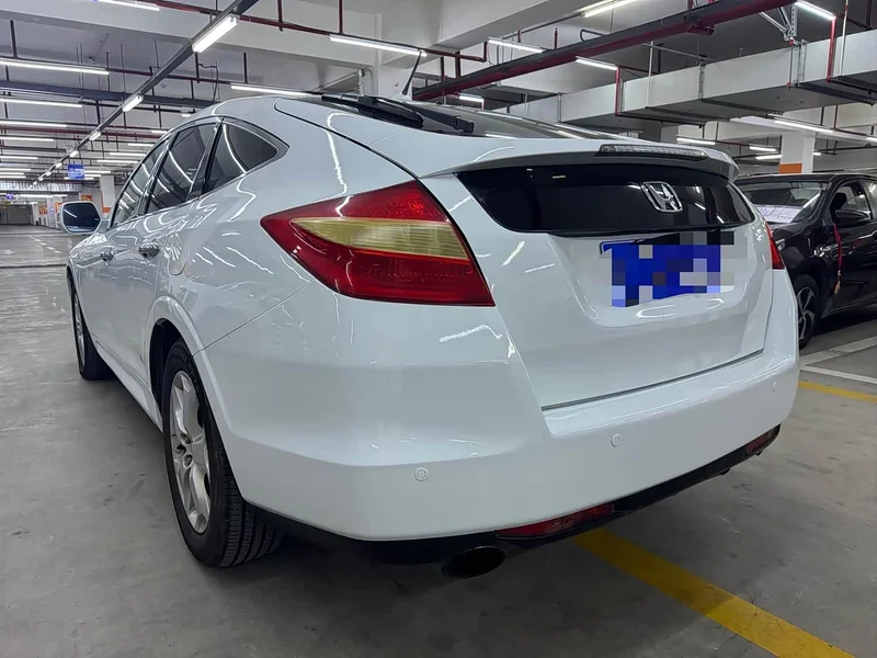 Honda Crosstour — фото 10