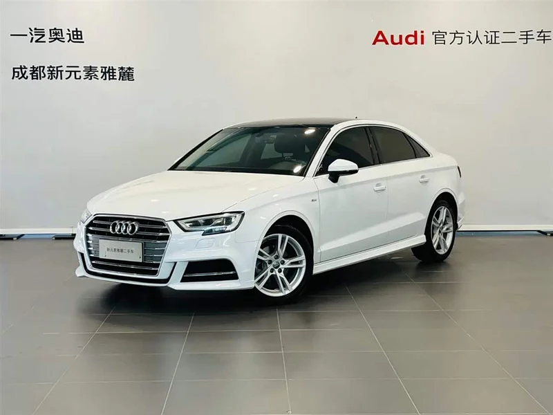 Audi A3 — фото 1