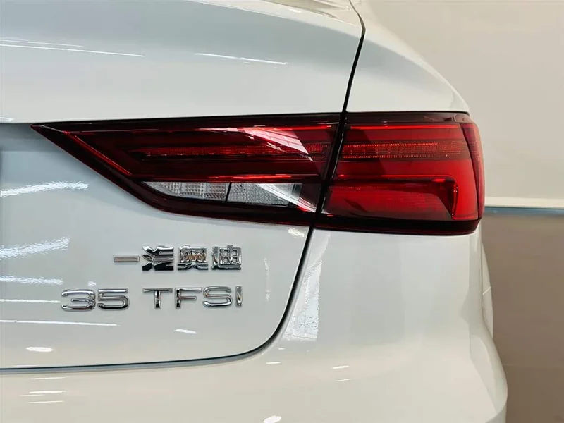 Audi A3 — фото 16