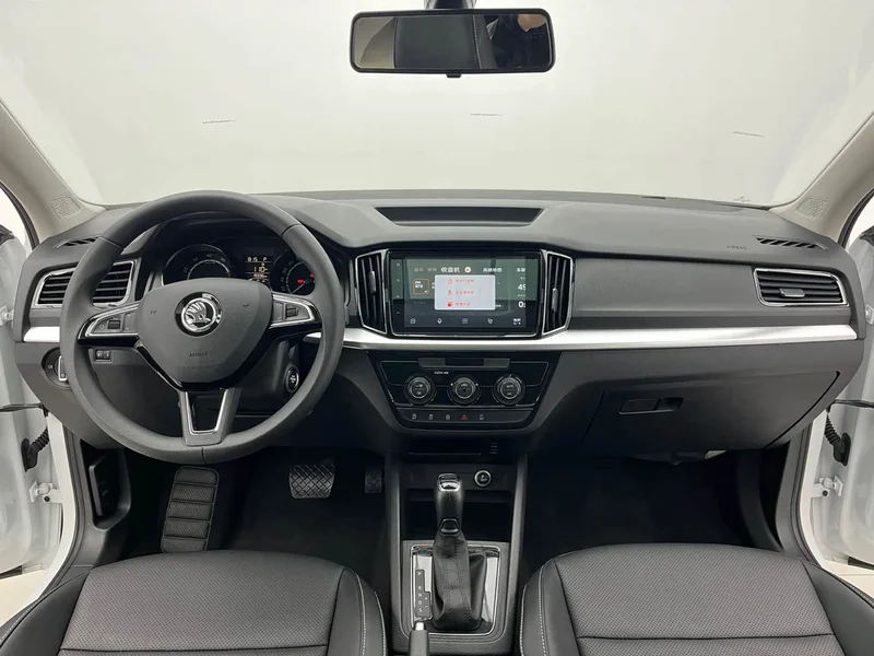 Skoda Kamiq — фото 11