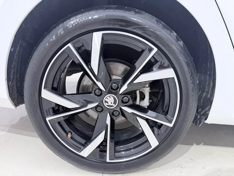 Volkswagen Octavia — фото 16