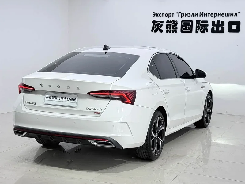 Volkswagen Octavia — фото 6